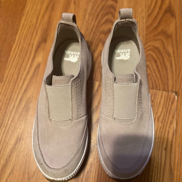 Sorel out n about tan slip on women's shoes soft taupe size 7 155 - Picture 6 of 10